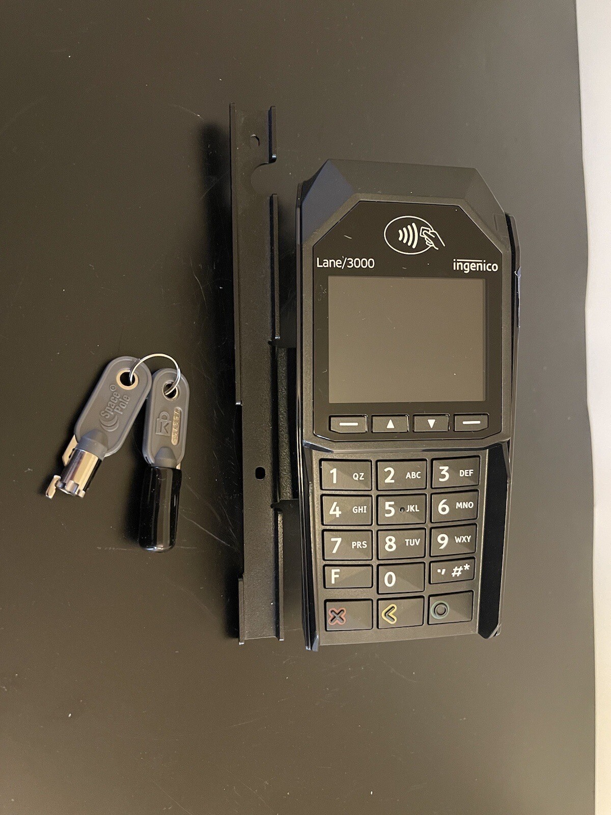 Ingenico Lane/3000 PIN-Pad Credit Card Machine Terminal W/ Key Lock Mount