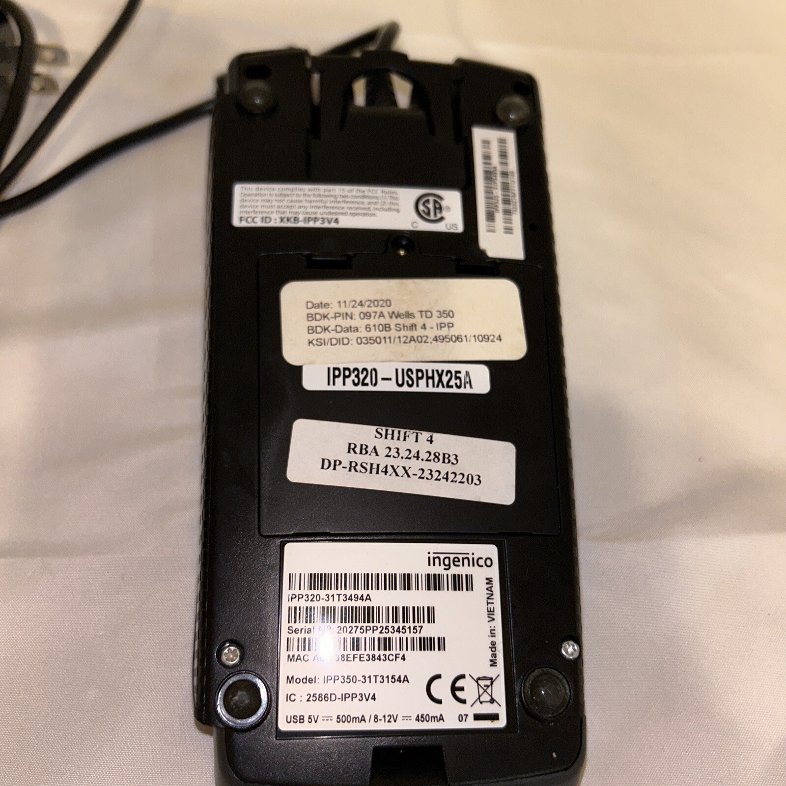 Ingenico iPP320 Credit Card Payment Terminal and Power Adapter
