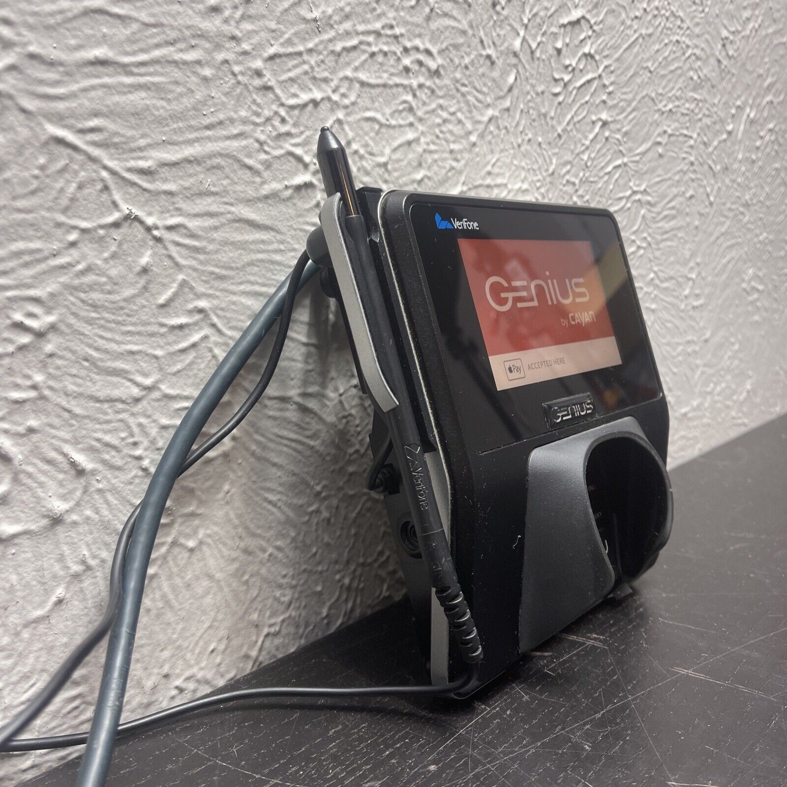 Verifone MX915 Terminal + Genius Customer Engagement Platform CBL-332-003 Cables