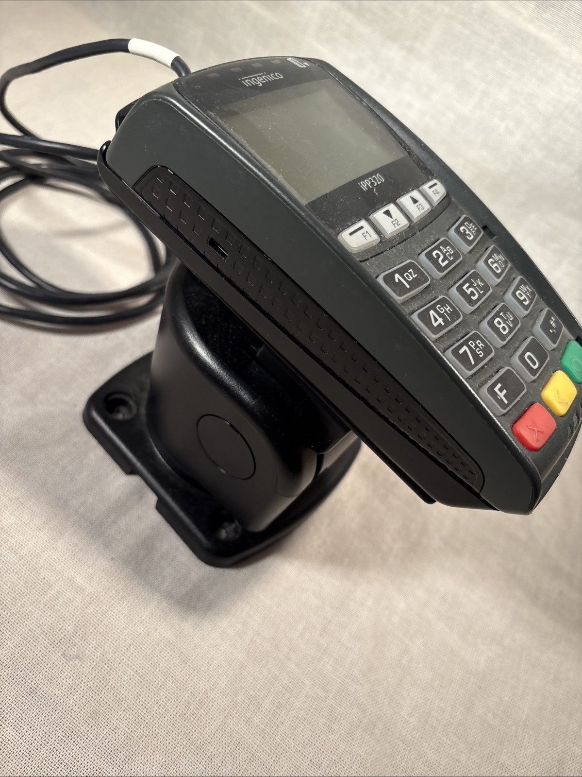 Ingenico iPP320 Credit Card POS Terminal With Base