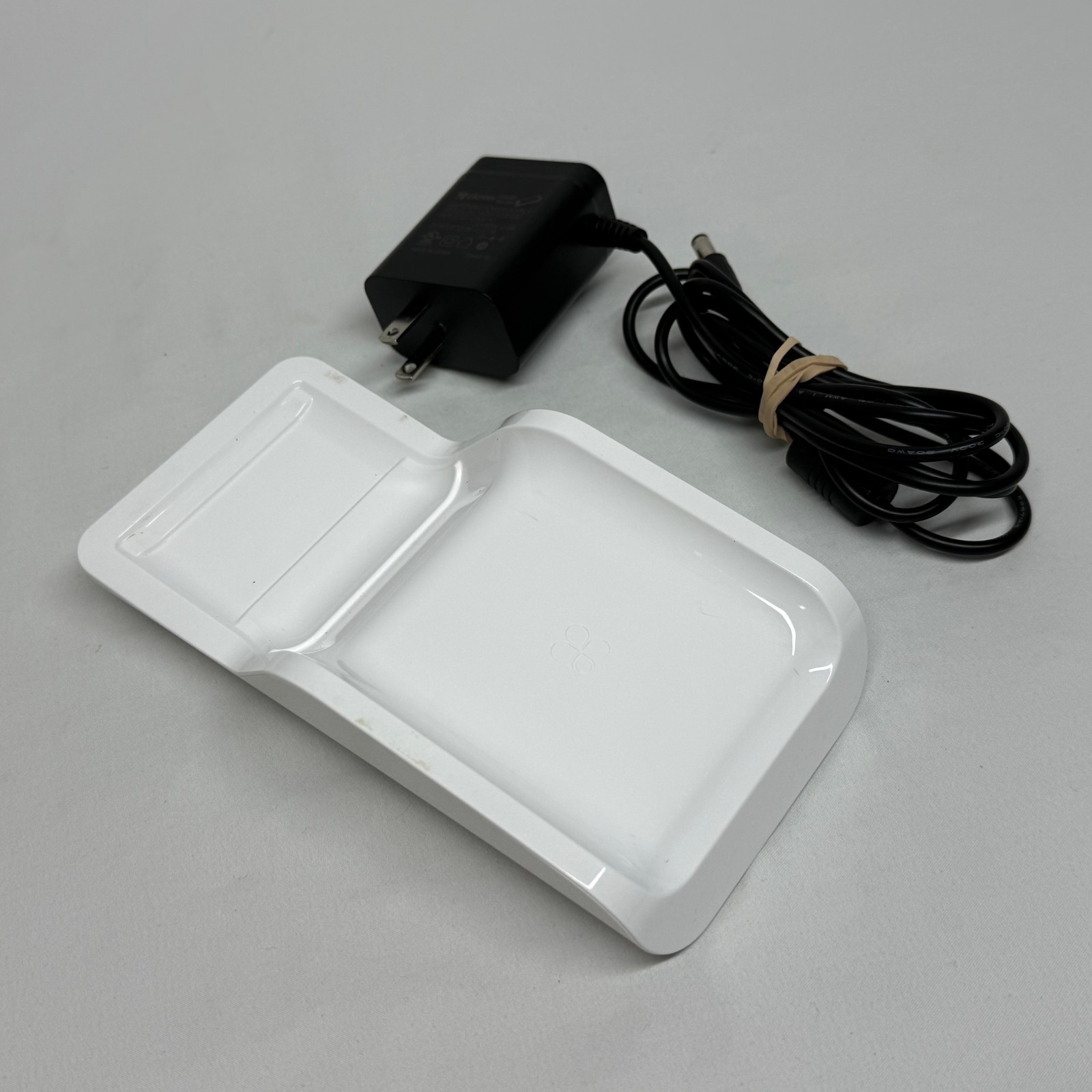 Clover Flex Wireless Cradle w/ Charging Brake – Model K405 / Color White