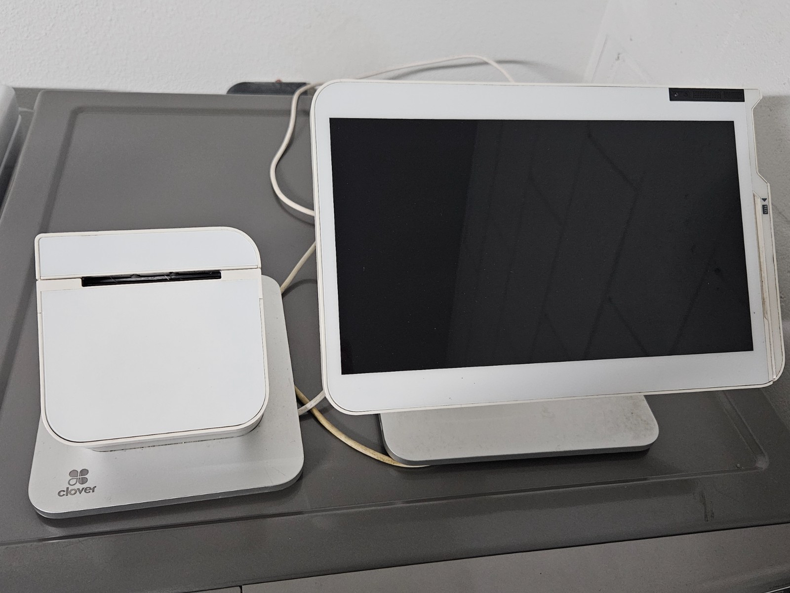 Clover Station Duo – Requires New Processing Account