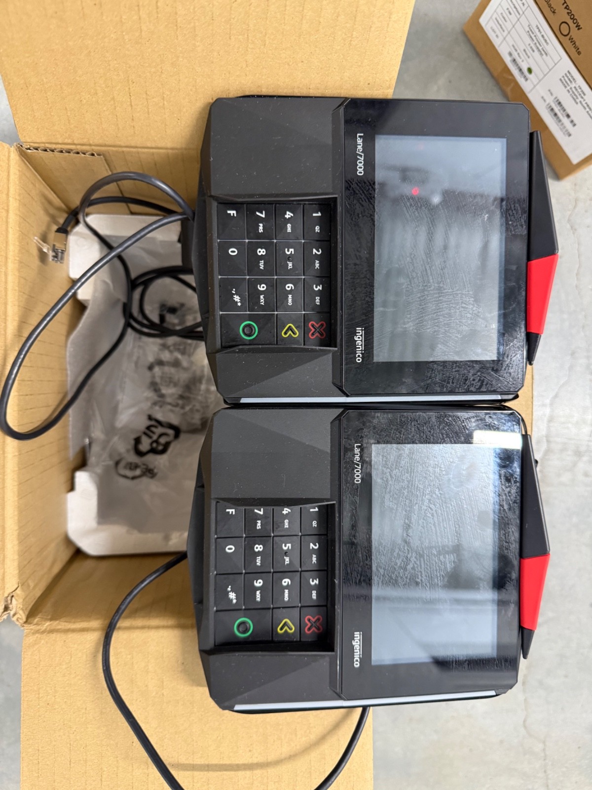 Ingenico Lane 7000 Signature Capture Payment Terminal with touch screen
