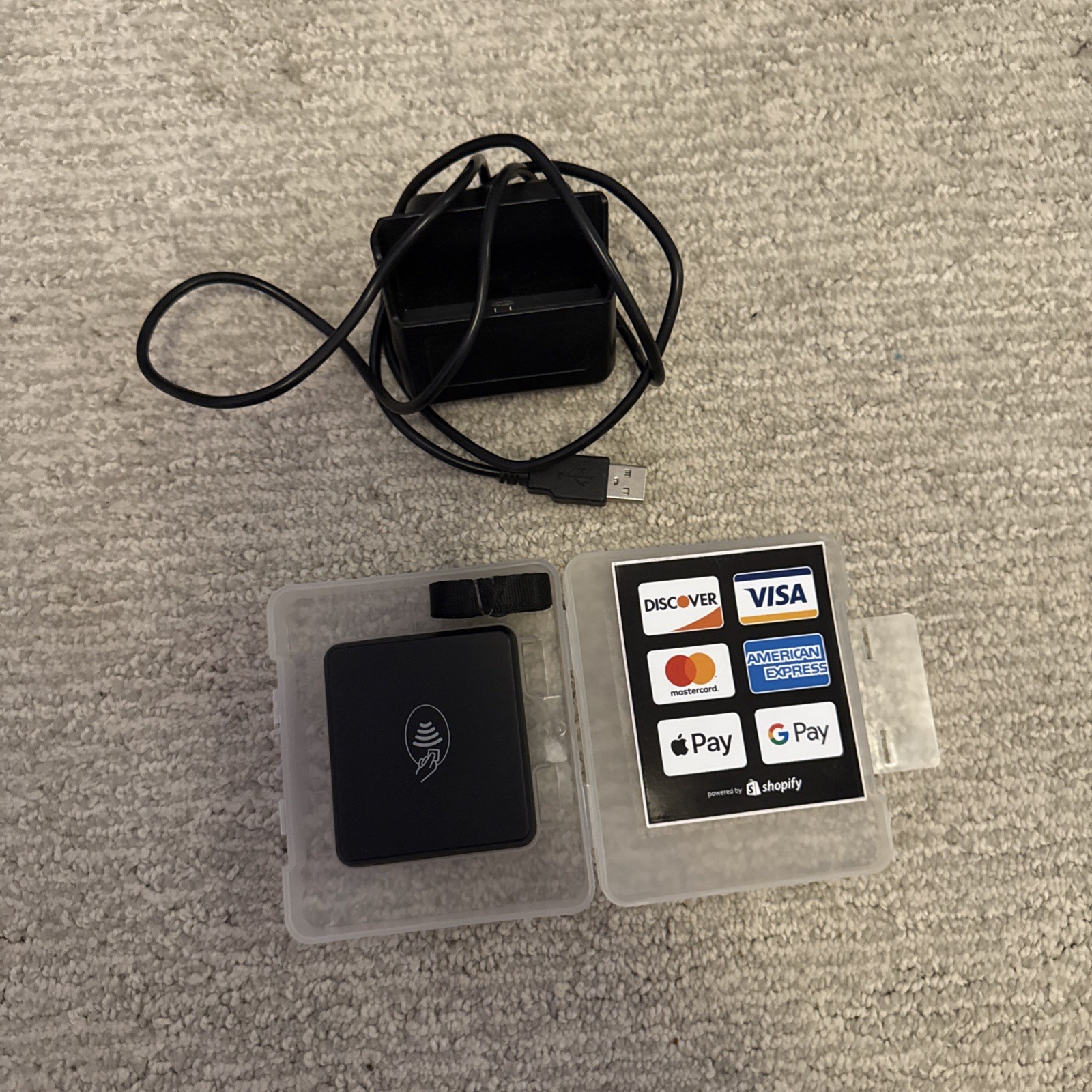 BBPOS Shopify Chipper 3X BT | Bluetooth | Card Reader w/ Base – Lightly used
