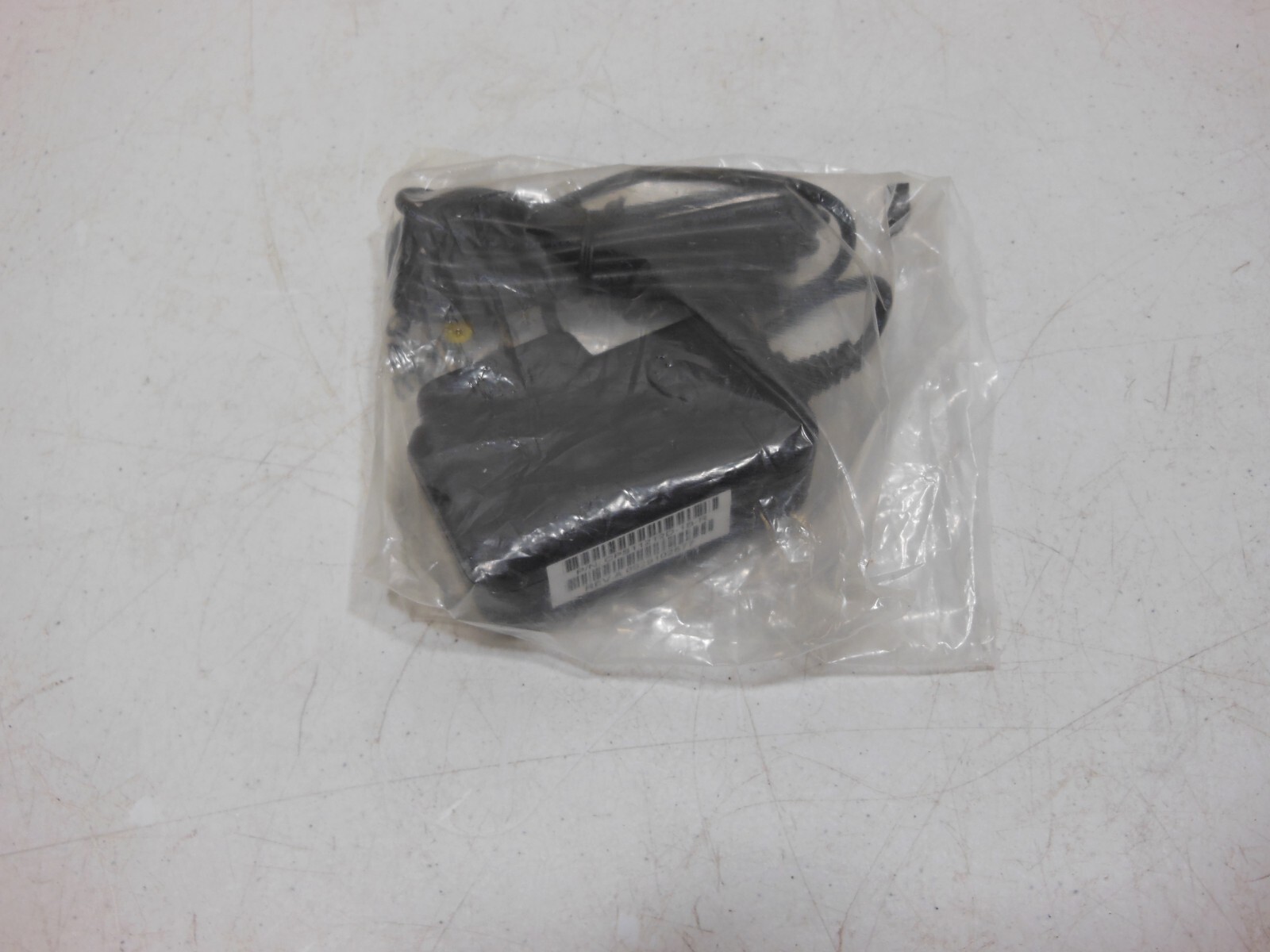 VeriFone 12V 1A CPS11212D-1B-R AC Adapter Power Supply AU1121206u