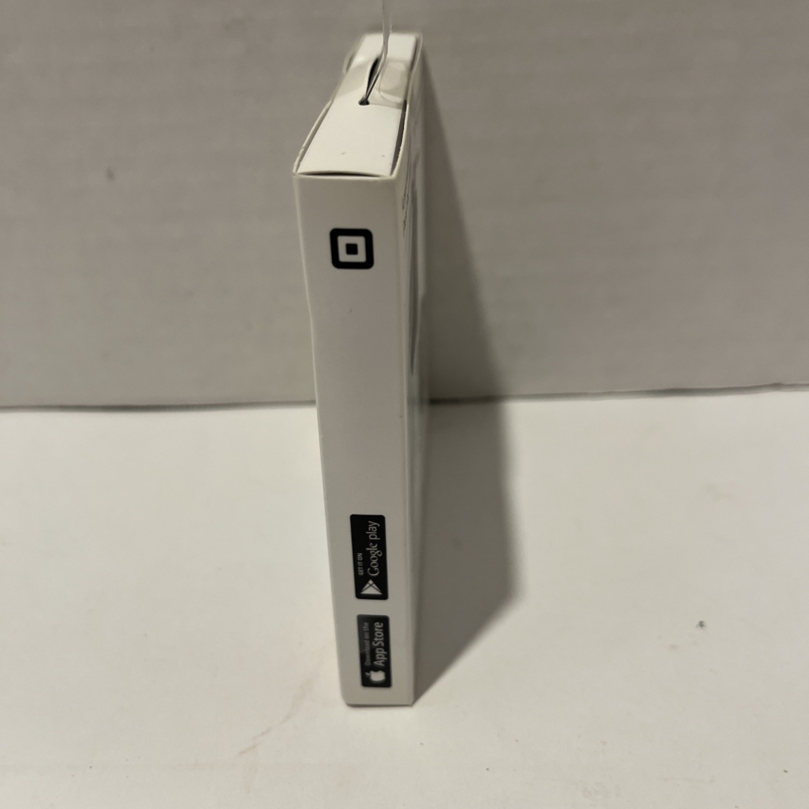 NEW Square Credit Card Reader for iPhone, iPad and Android