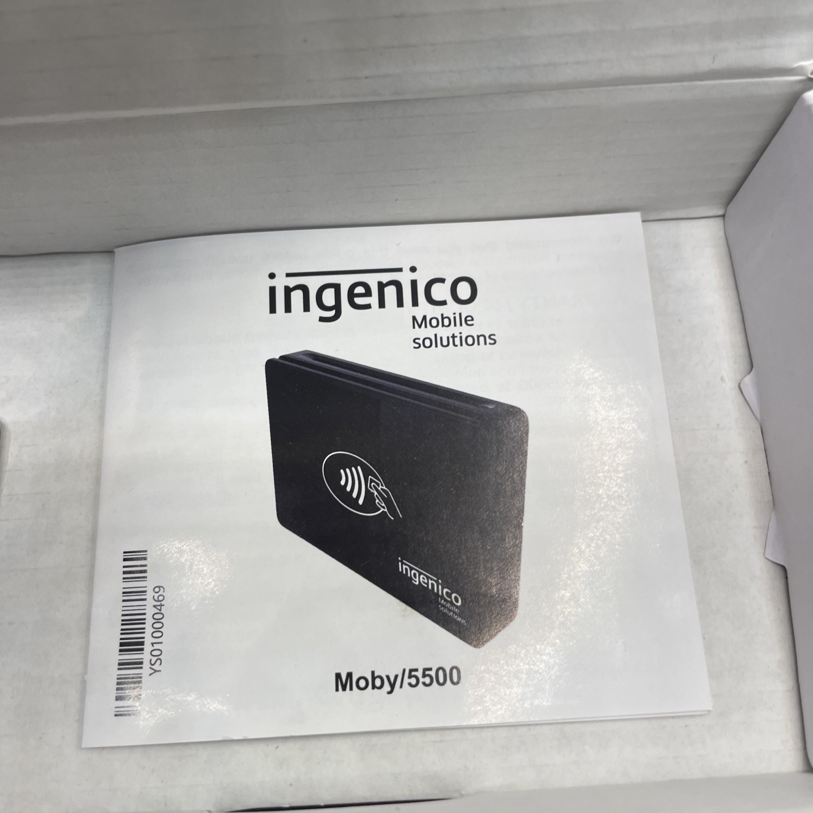 Ingenico Mobile Solutions MOBY/5500/2B Mobile Credit Card Reader Android iPhone