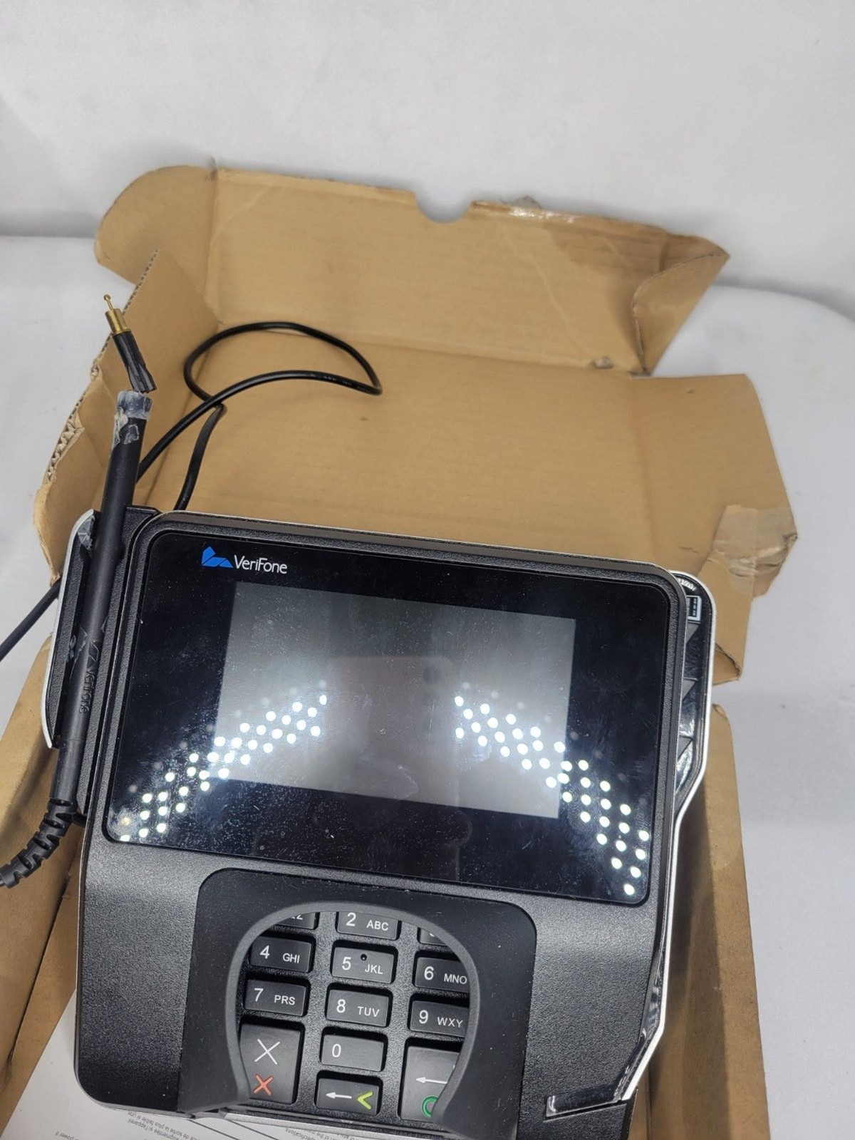 VeriFone MX 915 M132-409-01-R Credit Card Pinpad Terminal Machine **For Parts**