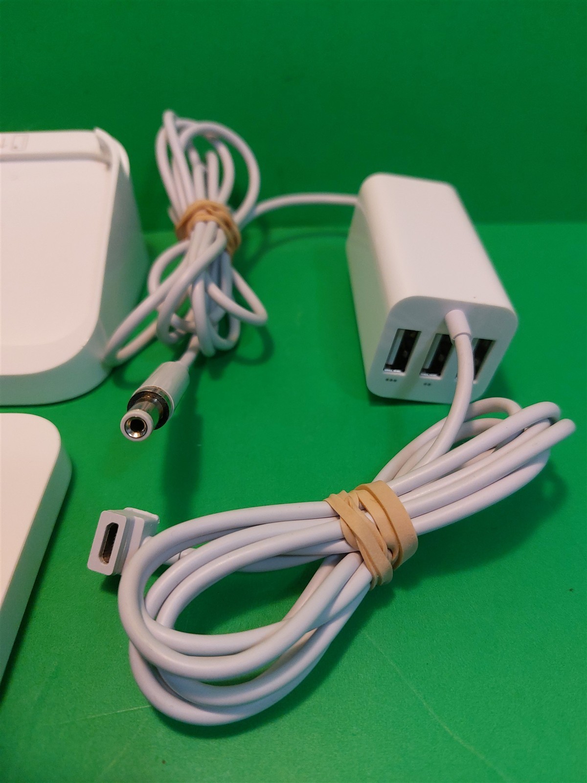 APPLE SQUARE AC ADAPTER FOR POS POINT OF SALE IPAD STAND WITH CARD READER