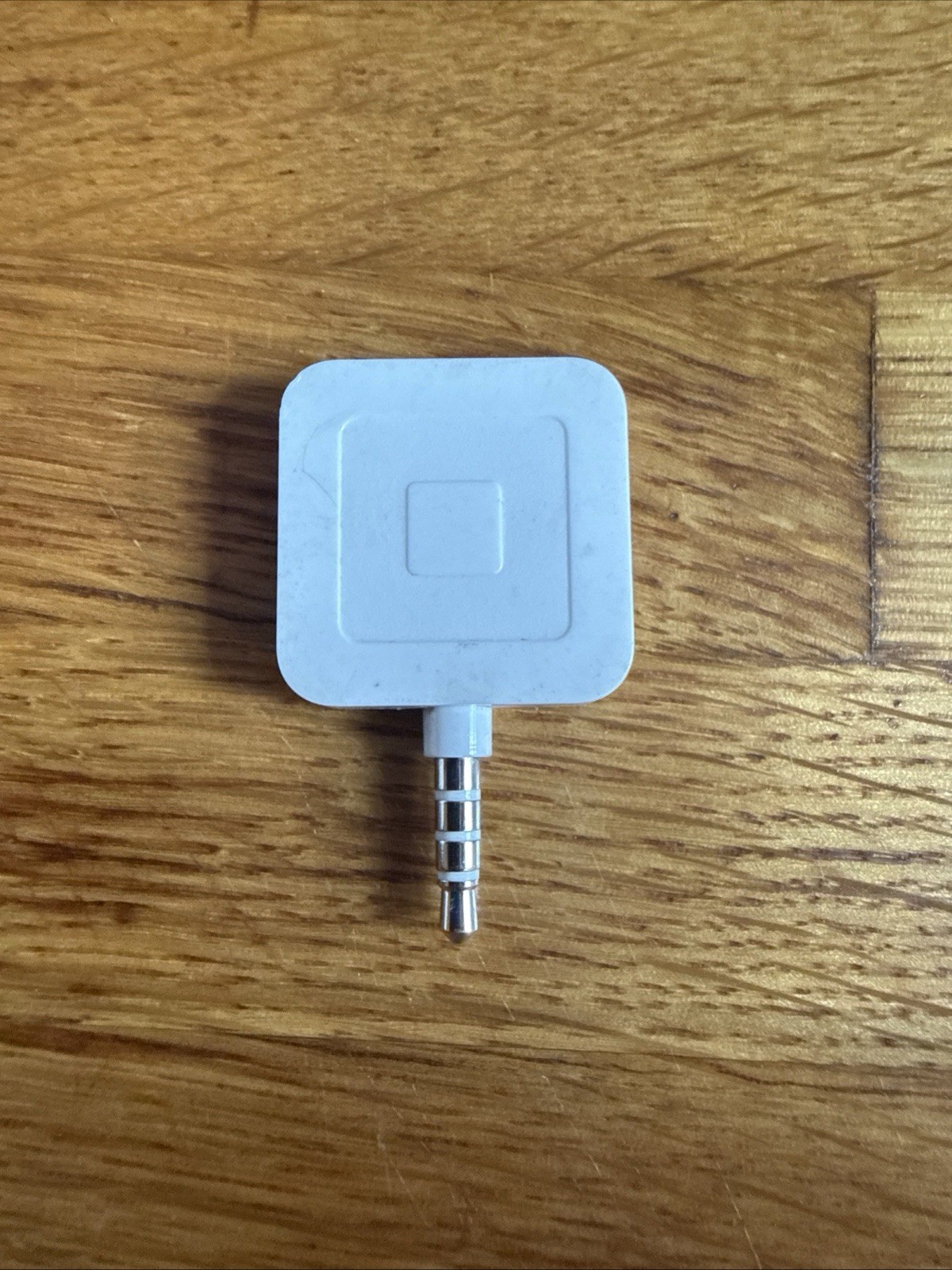 Square – Magstripe Reader with 3.5mm Headphone Connector – White – Pre Owned