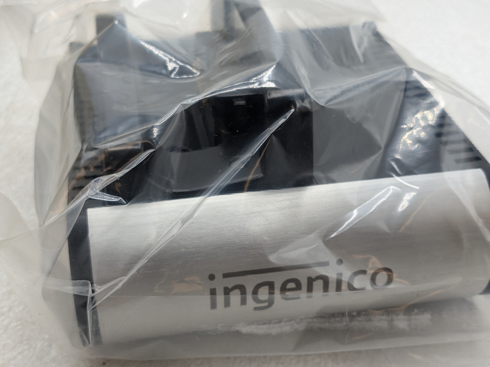 Ingenico IDK351432 Wi-Dock Single Bay Charger for iSMP4 Free Shipping