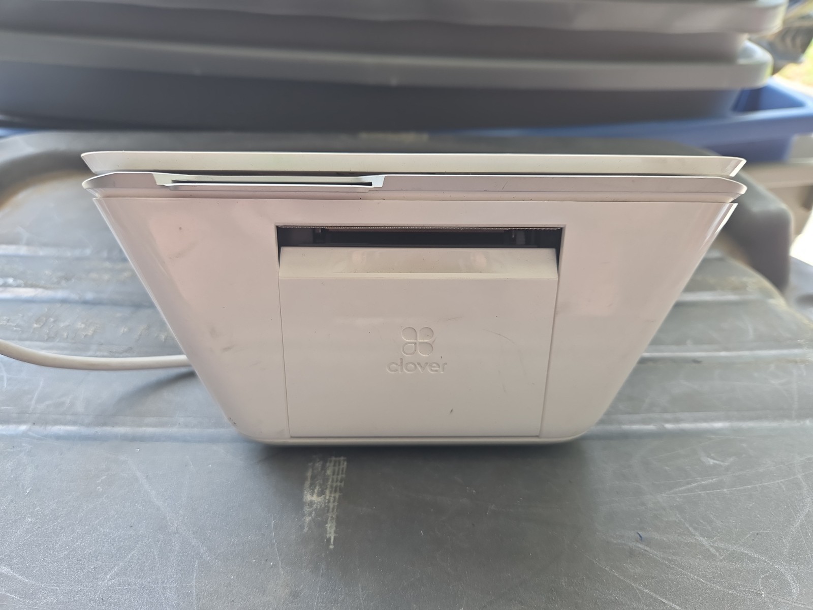 Clover Station Solo All-in-one POS W/ Hub
