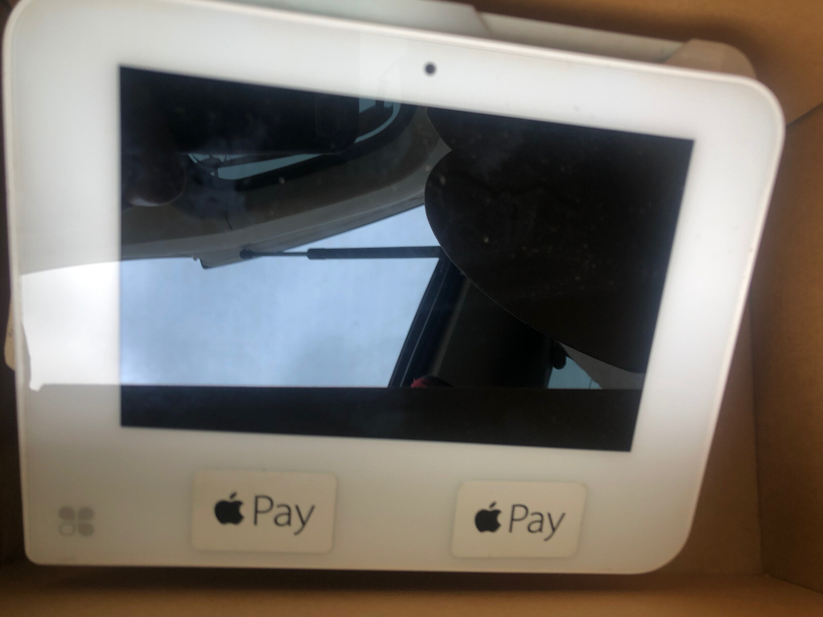 Clover Station POS System Apple-Pay