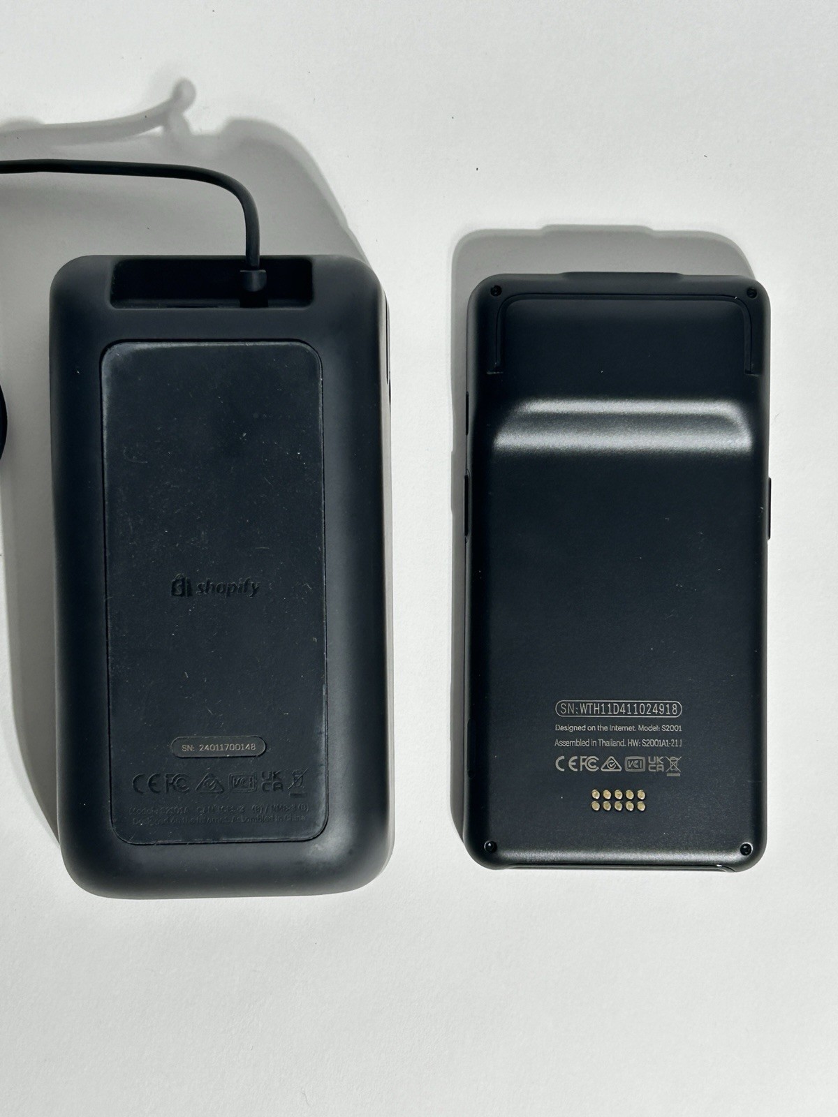 Shopify POS Go Handheld Card Reader Terminal (Card reader + terminal dock)
