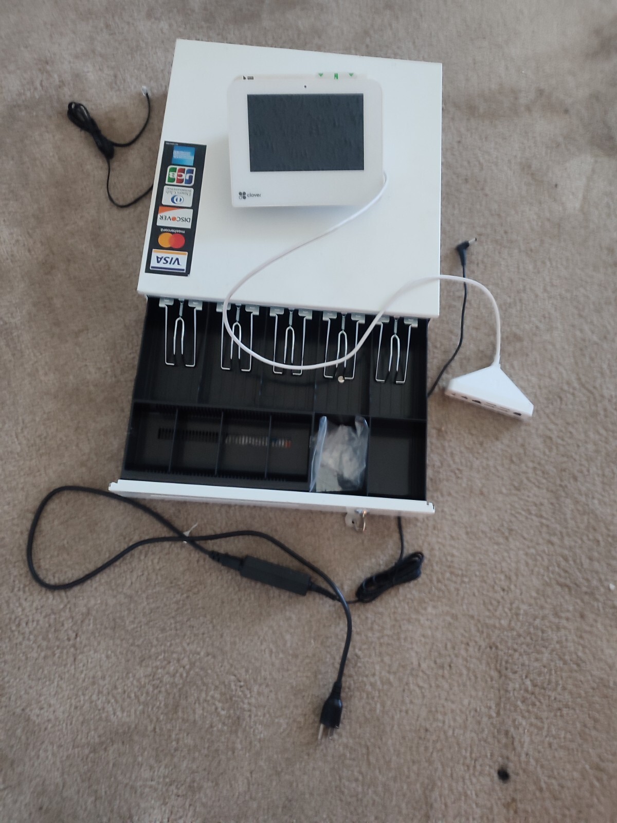 Clover Mini POS Apple Pay, EMV, Printer, Credit Card Machine with Cash drawer