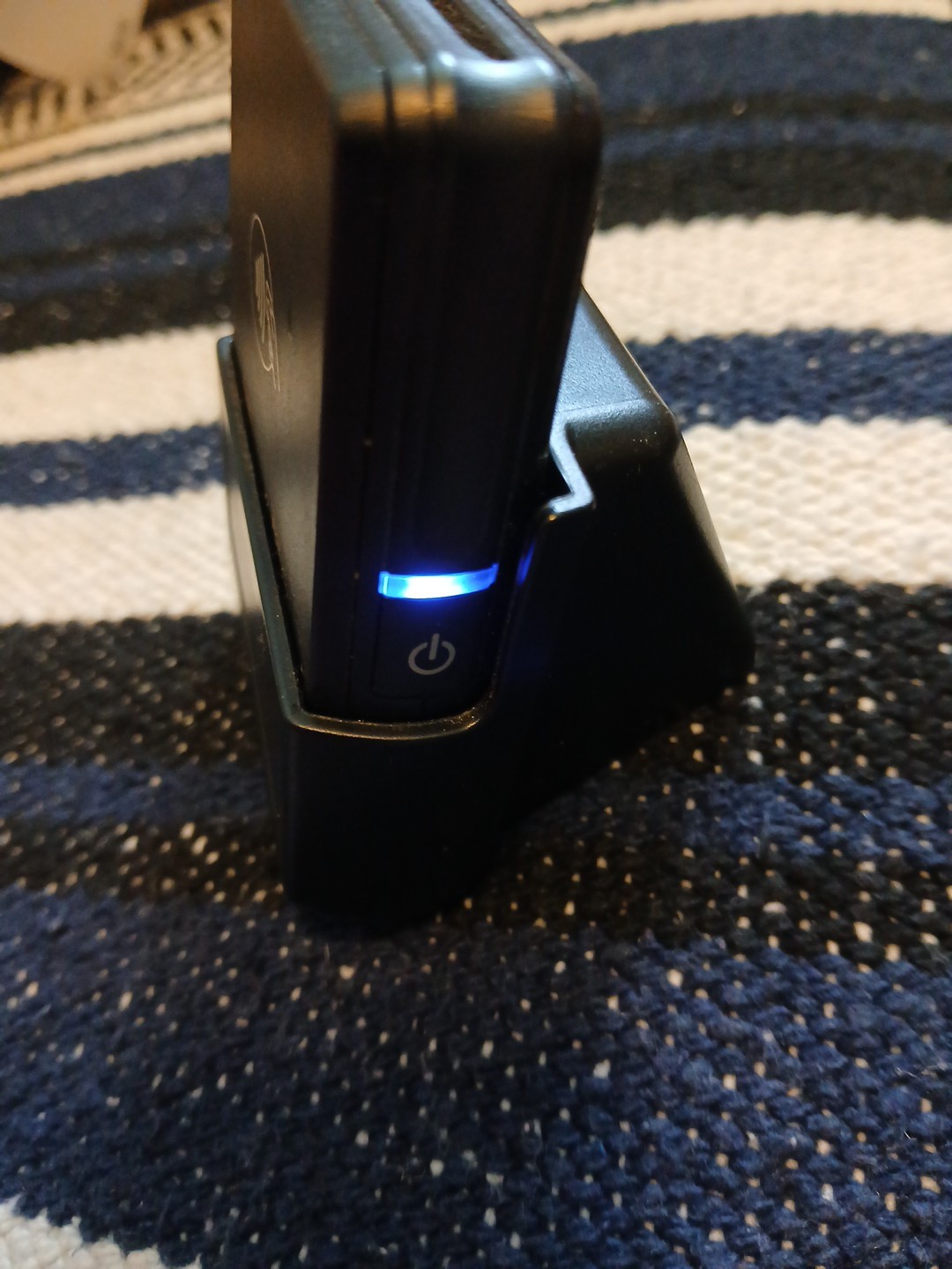 BB POS CHB20 POS Card Reader with Stand Not Teated But Turns On