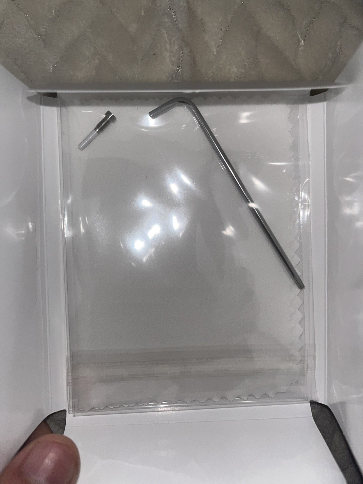 Square Stand for iPad Air — Lightning Connector White Model #S025 – New