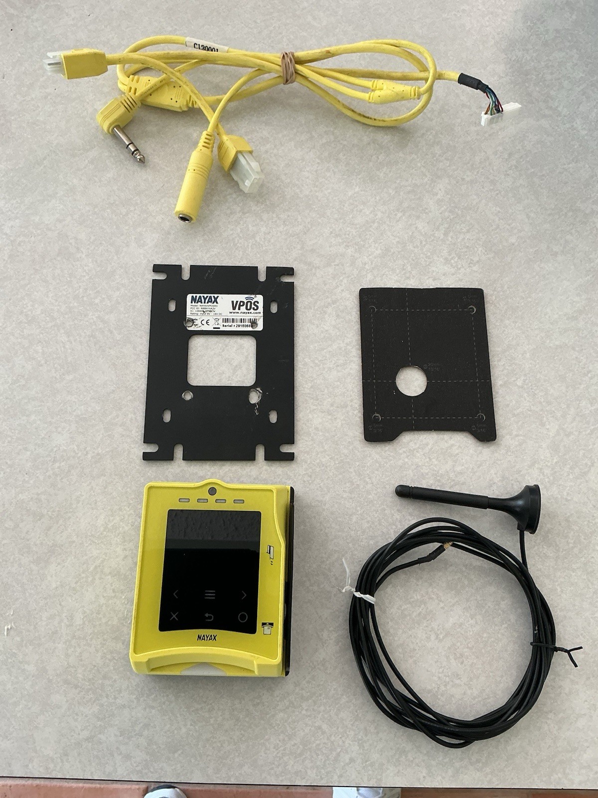 Nayax VPOS Touch Cashless Payment Device Card Reader Part #ST4GVZ001Y01S4.