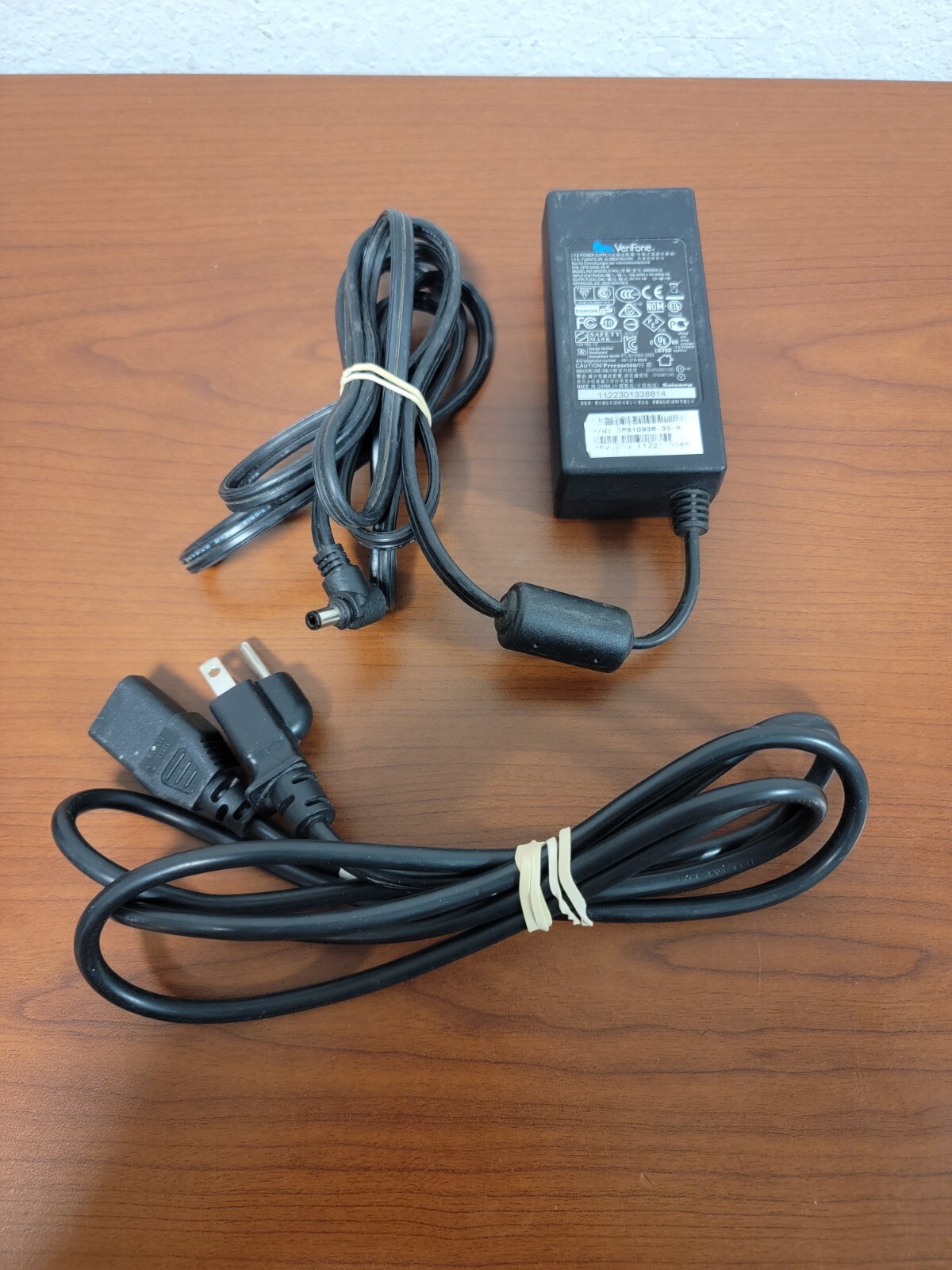 OEM VERIFONE A/C Power Supply/Adapter Model #SM09001A Part #CPS10936-3S-R