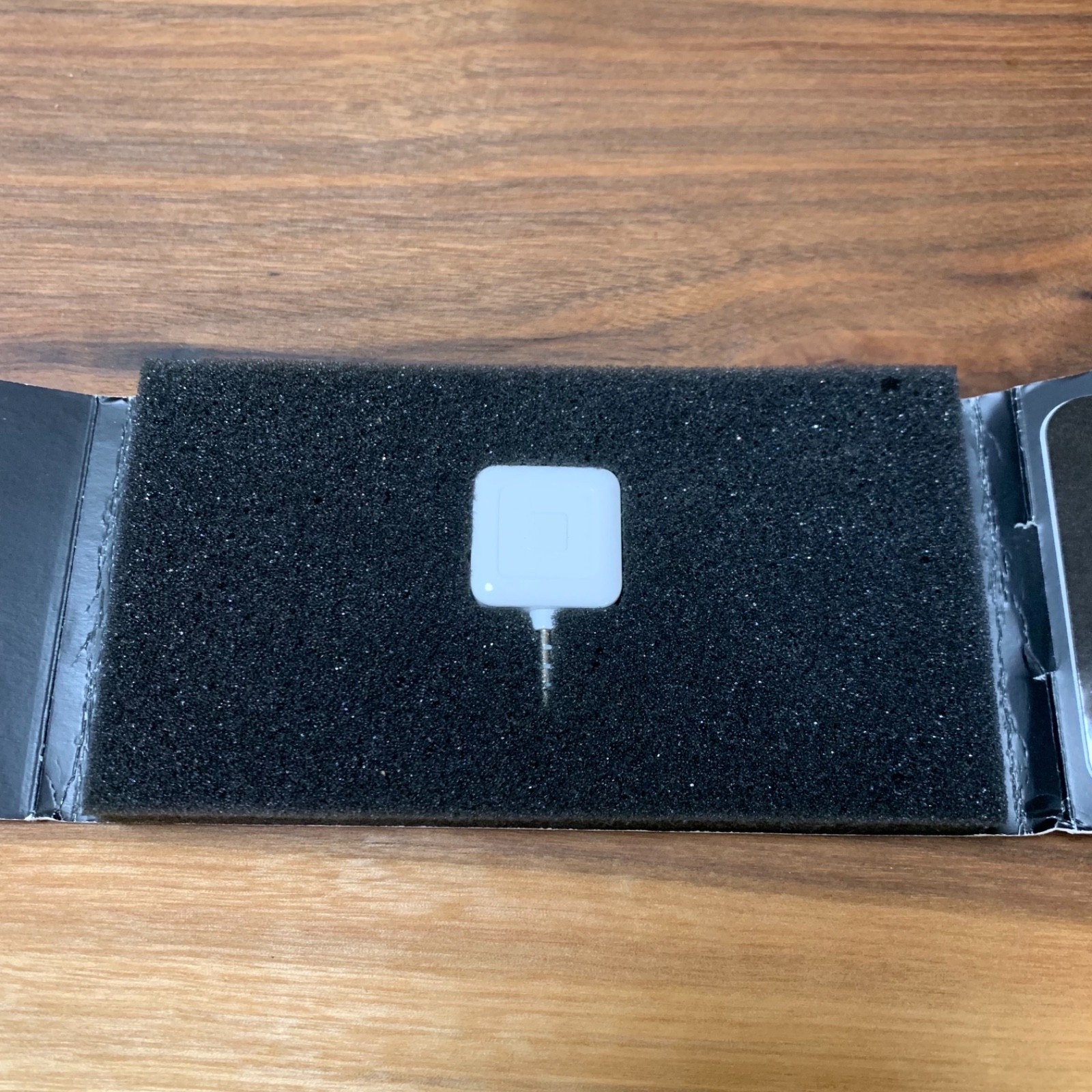 Square Reader Credit Card Reader for MagStripe Headphone Jack Open Box
