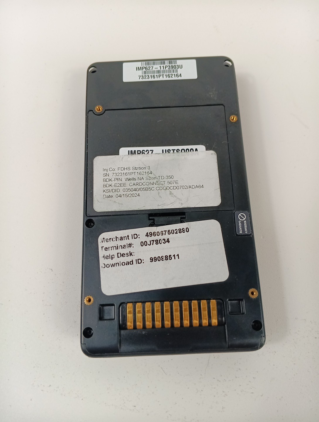 Ingenico iSMP4 Credit Card reader with charger Revel POS PARTS ONLY UNTESTED