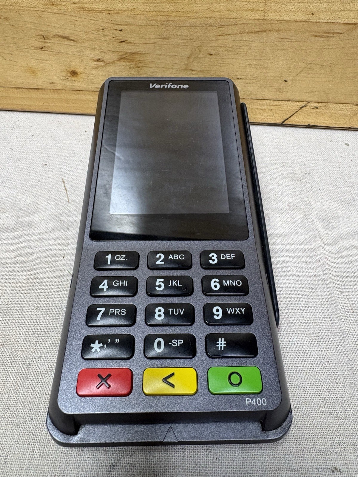 Verifone P400 Plus M435-003-04-NAA-5 + Stripe test card, ethernet attachment