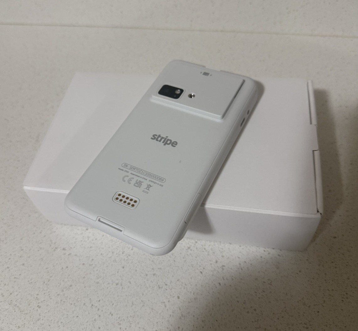 STRIPE Reader S700 card reader with STRIPE charging Dock Included pre-owned