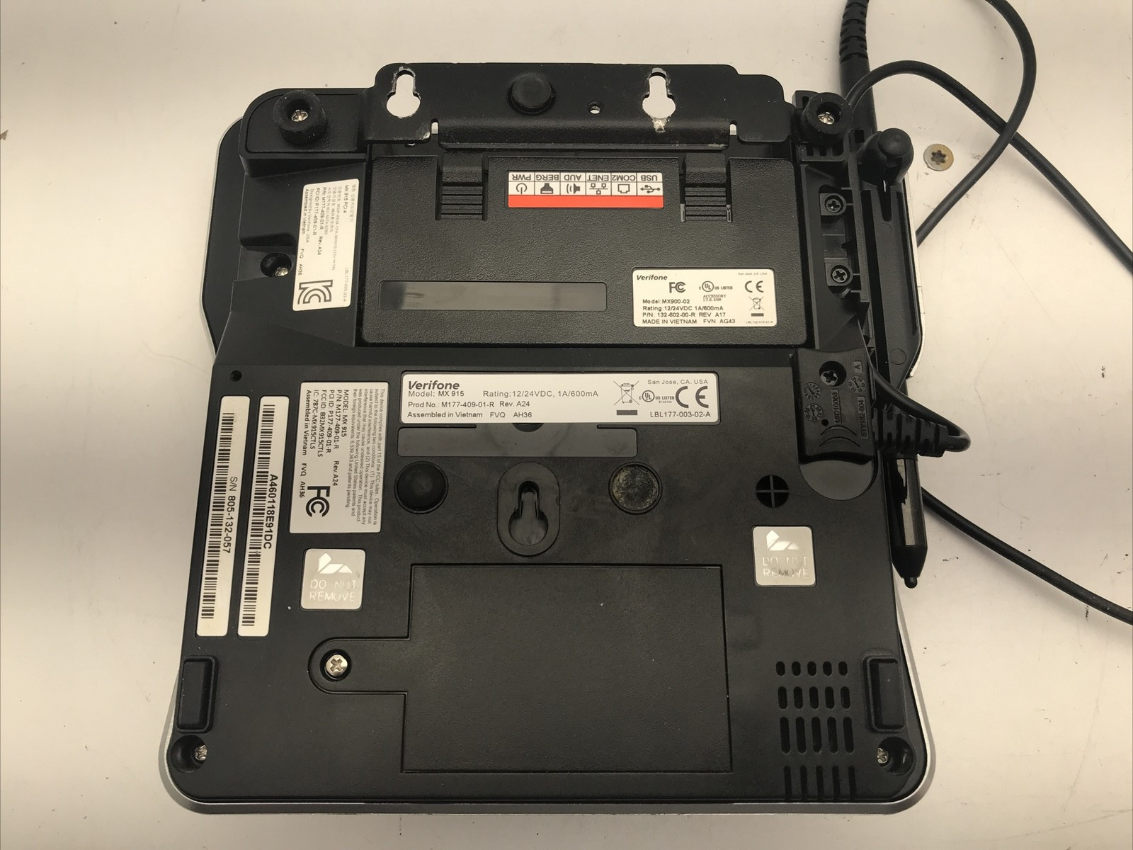 VeriFone MX 915 Credit Card Reader w/ AC adapter & MX900-02 POWERS ON UNTESTED