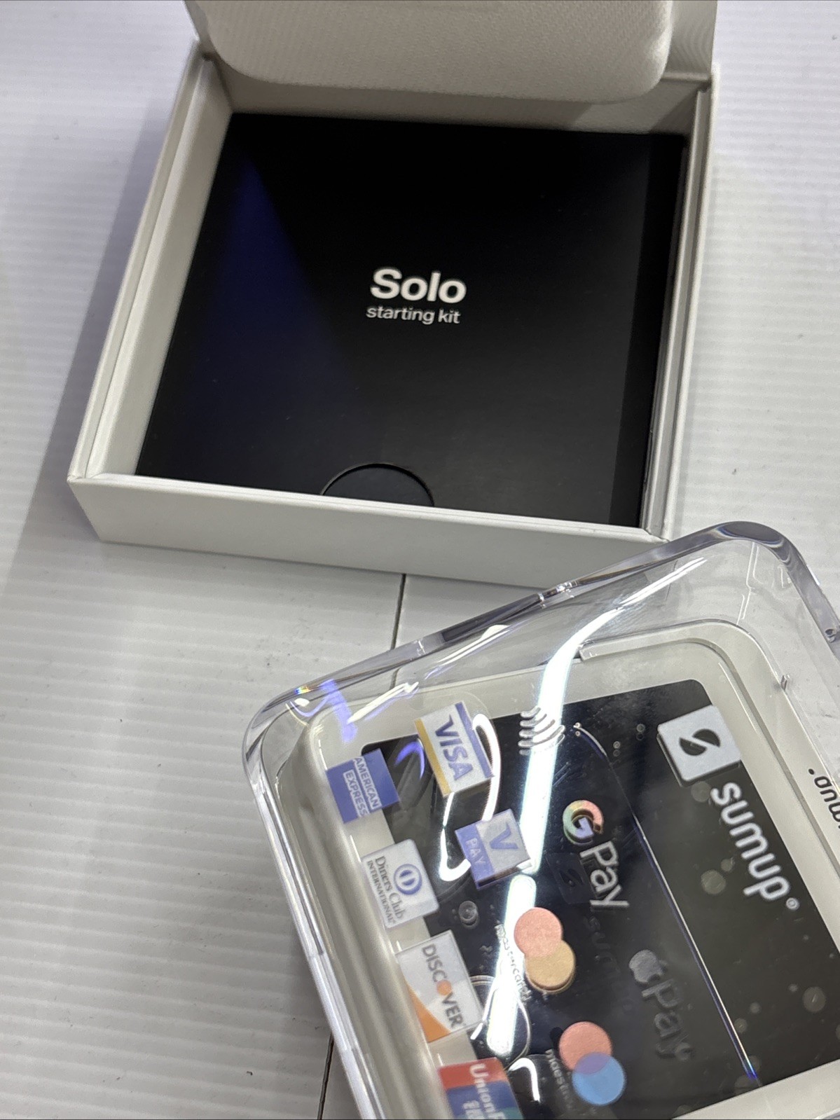 Brand New SumUp Solo Wi-Fi Smart Card Terminal White (815610001)