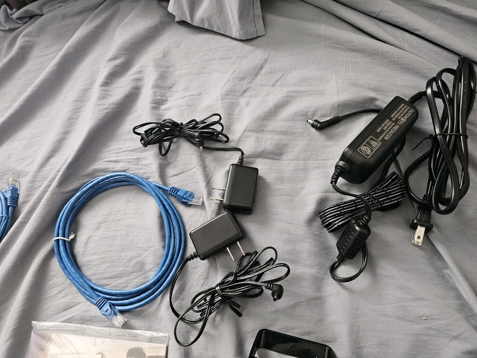 Ingenico Move 5000 + Desk 5000 Payment Terminal Lot – Mobile & Countertop