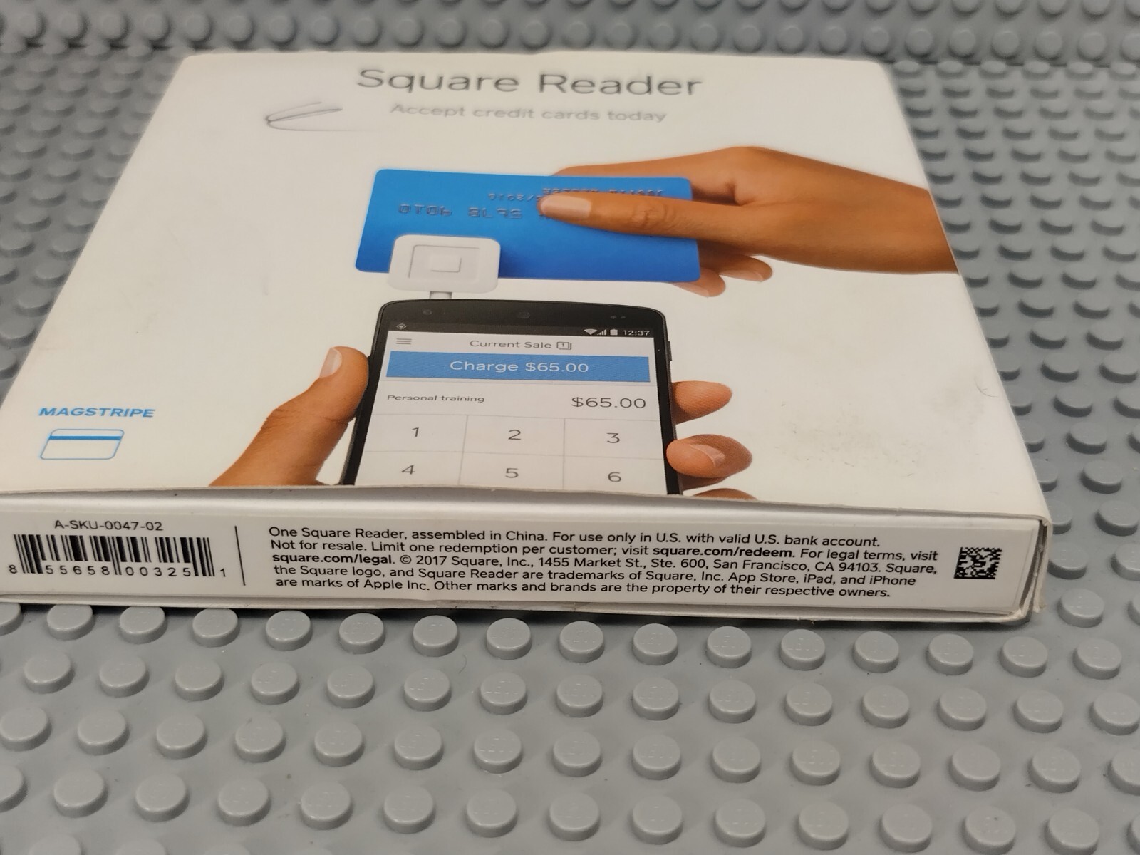 Square Reader A-SKU-0047-02 Credit Card Reader for iPhone, iPad, and Android New