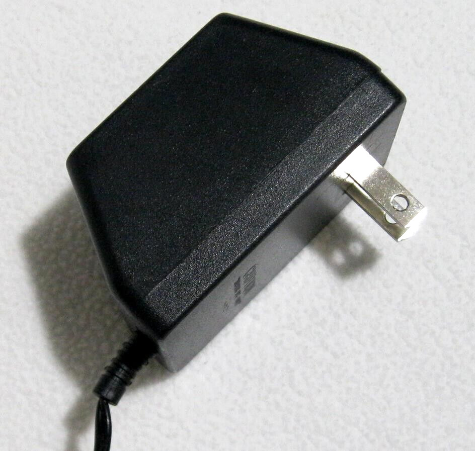 Genuine VeriFone 00207-12 Plug-In Transformer Power Supply AC Adapter 8.5V 0.7A