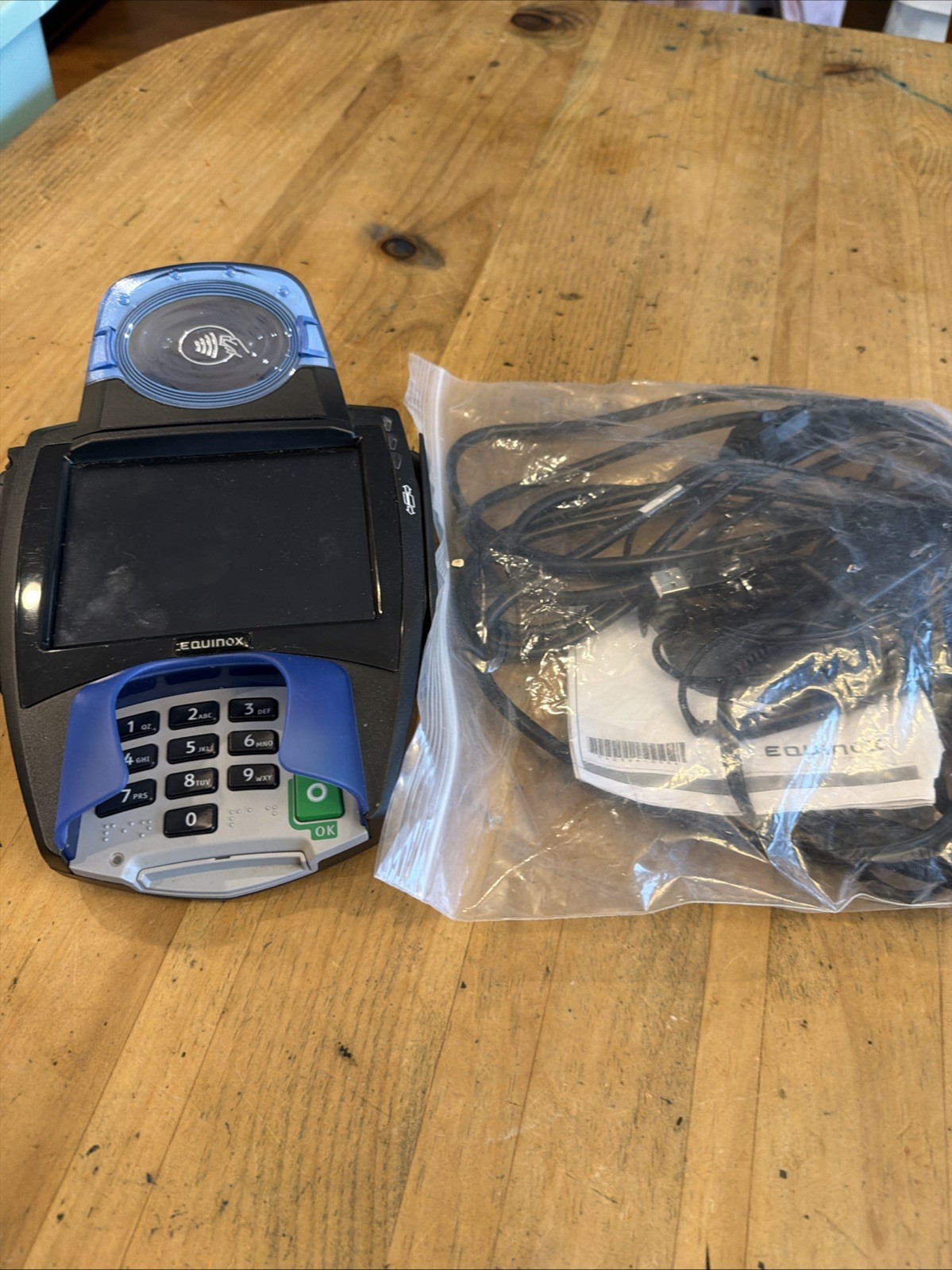 EQUINOX L5300s Point of Sale Credit Card Payment Terminal w/ Stylus For Parts