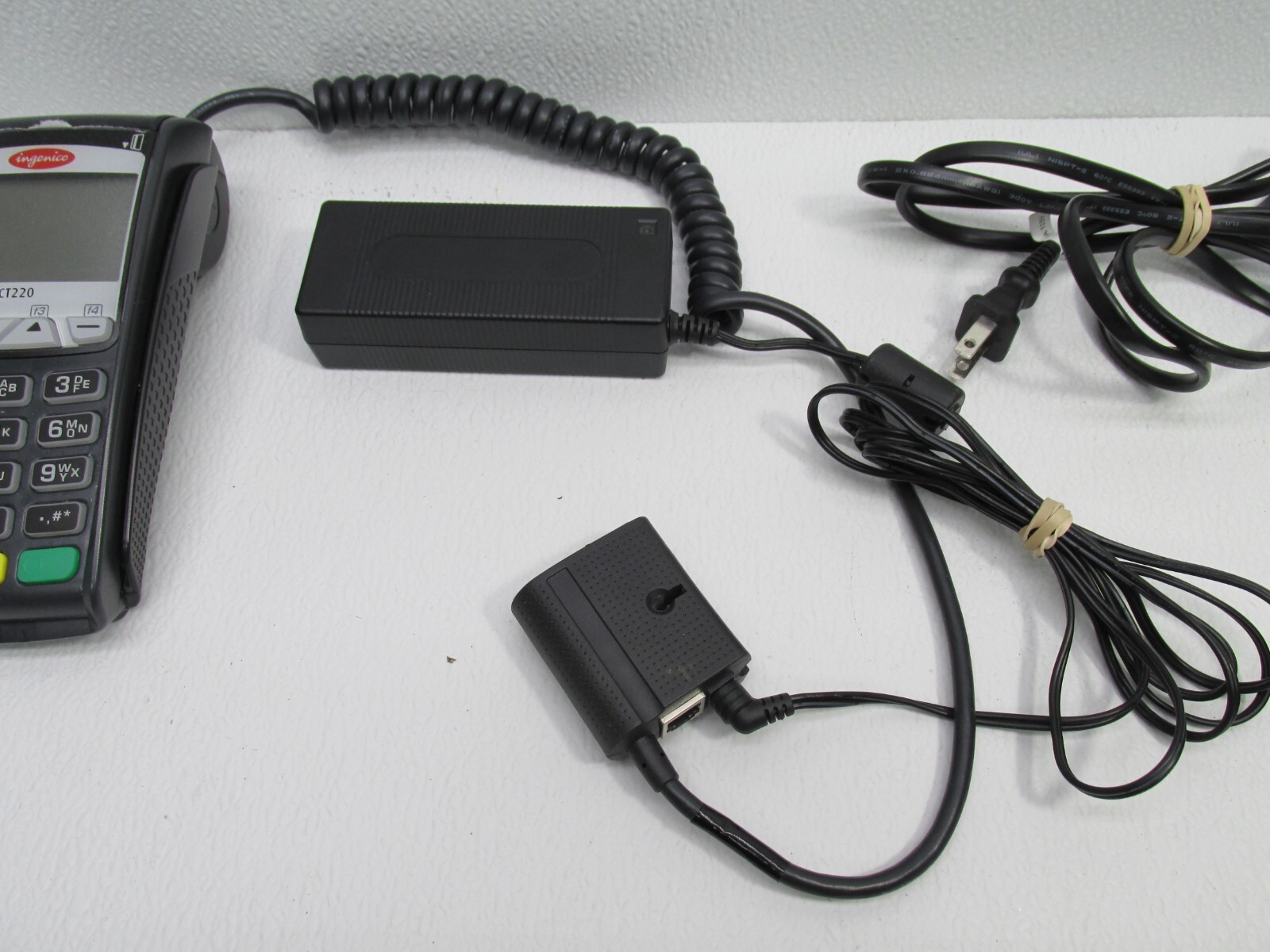 Ingenico ICT220 Credit Card Debit Terminal And Emv Chip Reader WITH CORDS WORKS