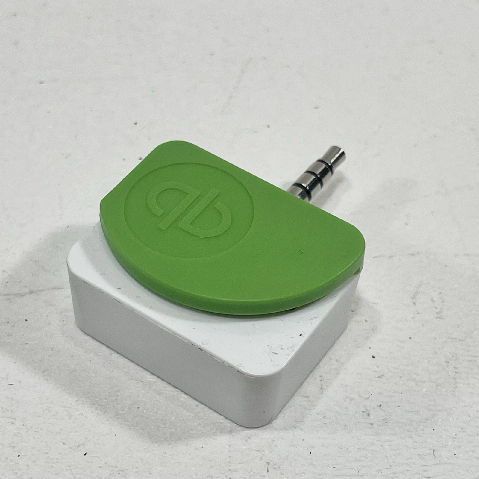 *Nice* Intuit Credit Debit EMV Swipe Card Reader Quickbooks 3.5mm Jack GoPayment