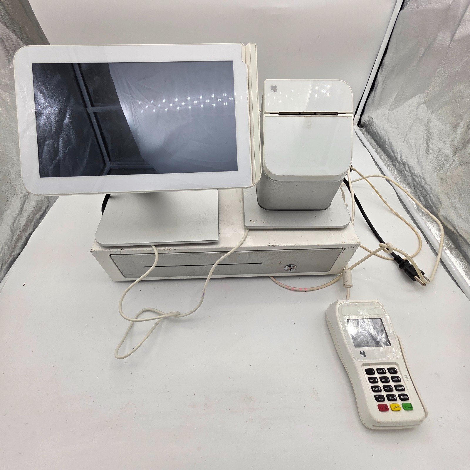 Clover Station 1.0 POS System C100 w/ Register, Printer P100, and Card Reader