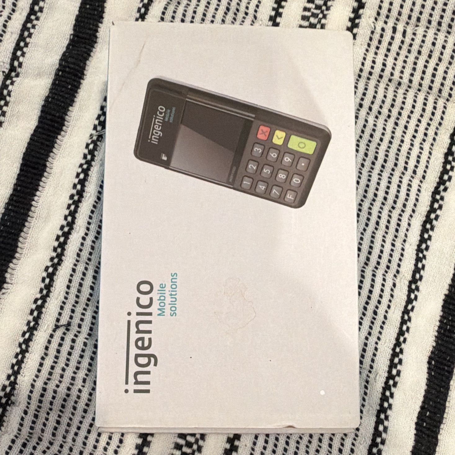 Ingenico Mobile Solutions MOBY/5500 Bluetooth Terminal iOS/Android M08850-840P00