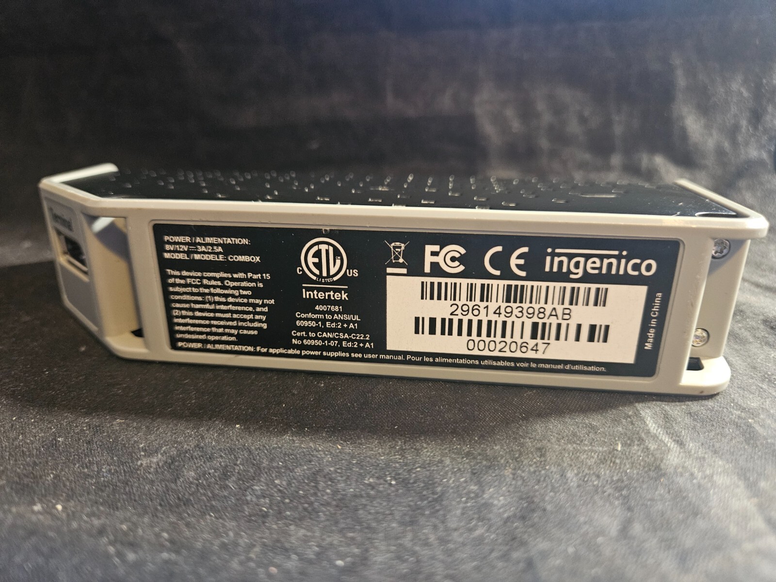 Ingenico Com Box 296149398AB w/HDMI to Display Port ** No AC Adapter **- (16702)