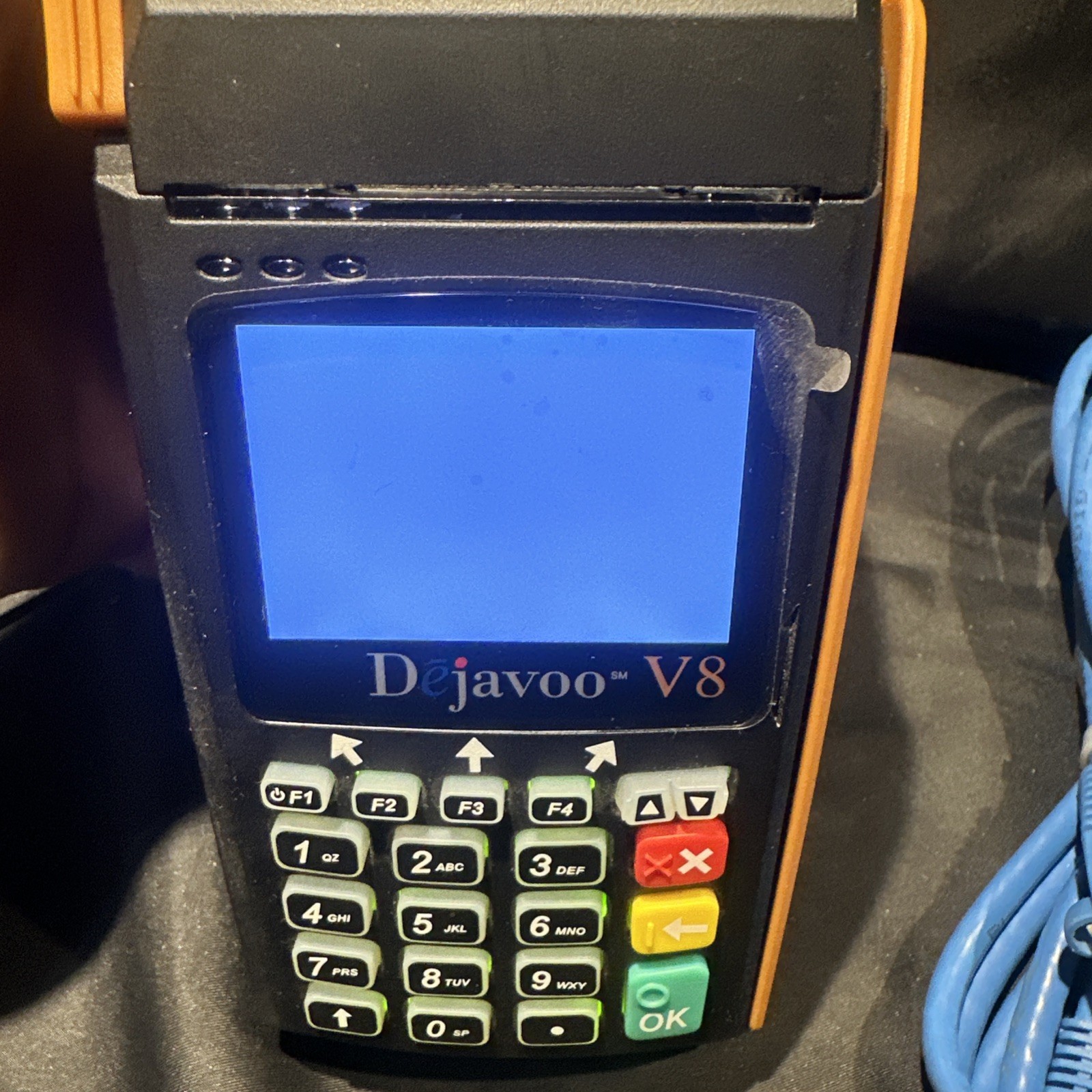 SHIPS FREE Dejavoo V8 Credit Card Terminal With VEGA5000 Base + Cords Powers On
