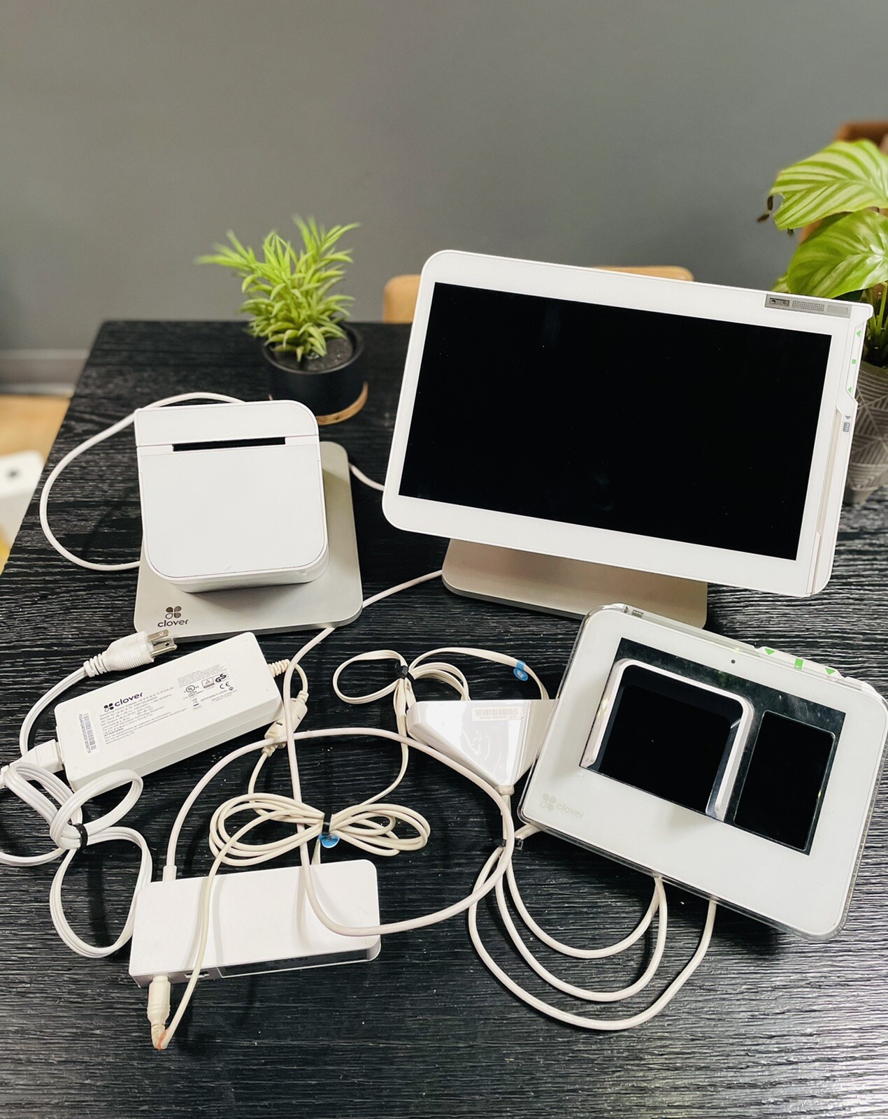 Clover POS Station 2018 Bundle, White