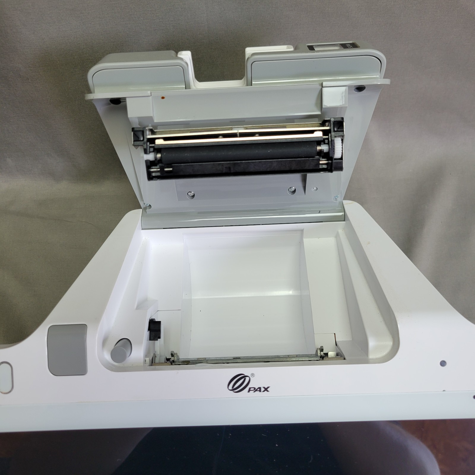 PAX E700 Android All in One 12.5″ POS Payment Terminal Sold As Is No Power Cable