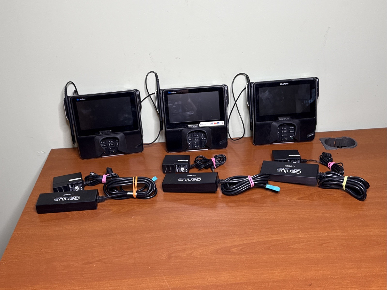 Lot of 3 Verifone MX925CTLS Genius by Cayan Payment Terminals w/ Power Supplies