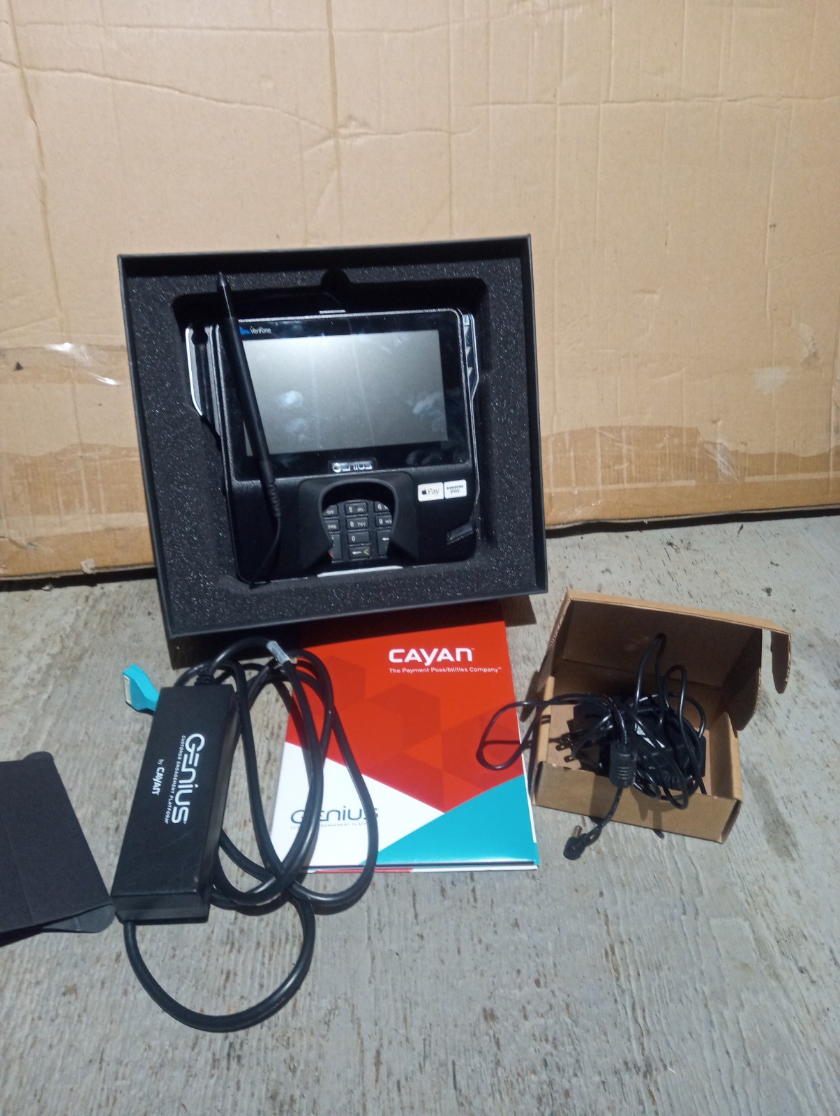 Genius by Cayan Verifone MX925 Credit Card Terminal Reader With Cords