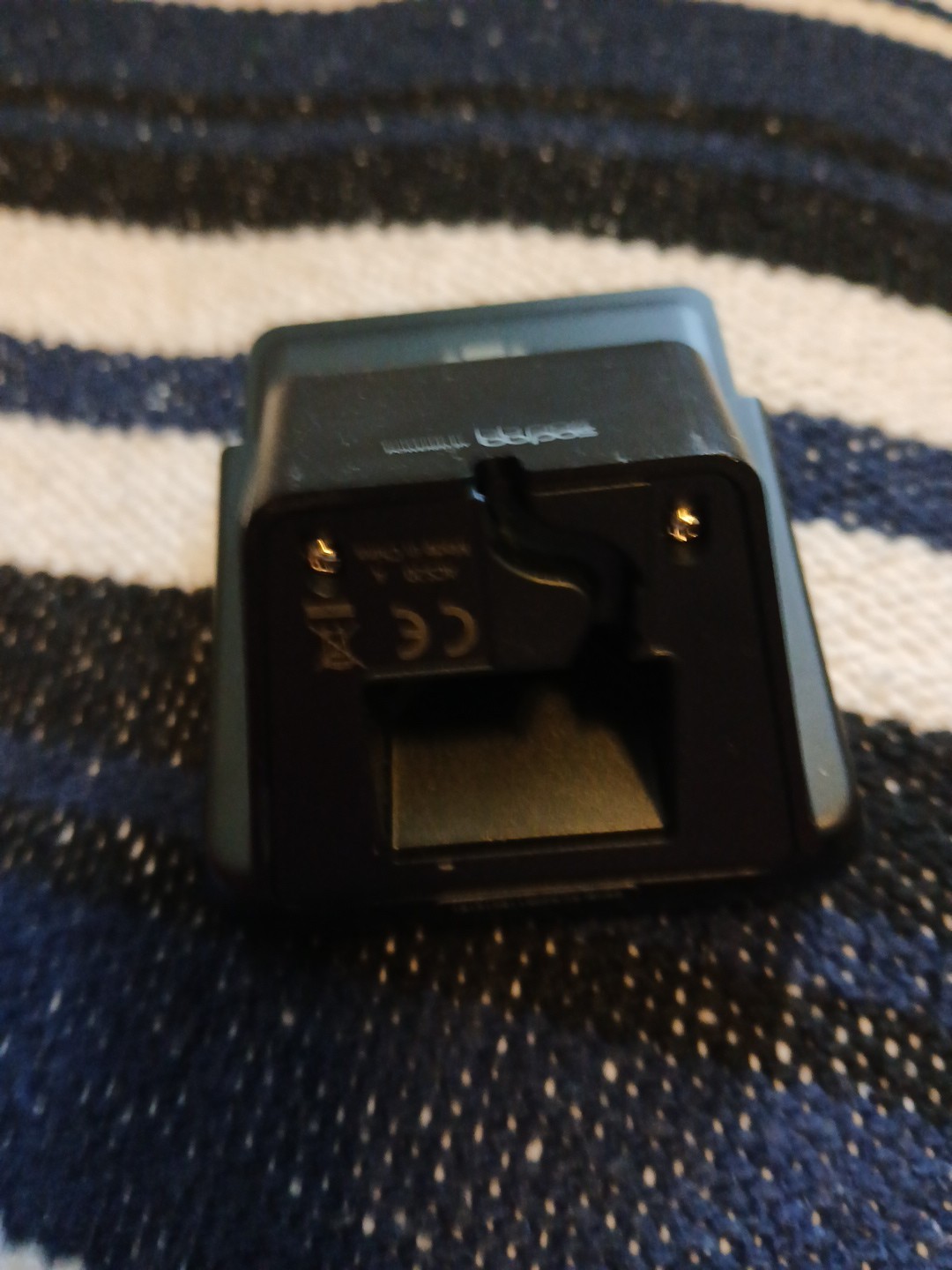 BB POS CHB20 POS Card Reader with Stand Not Teated But Turns On