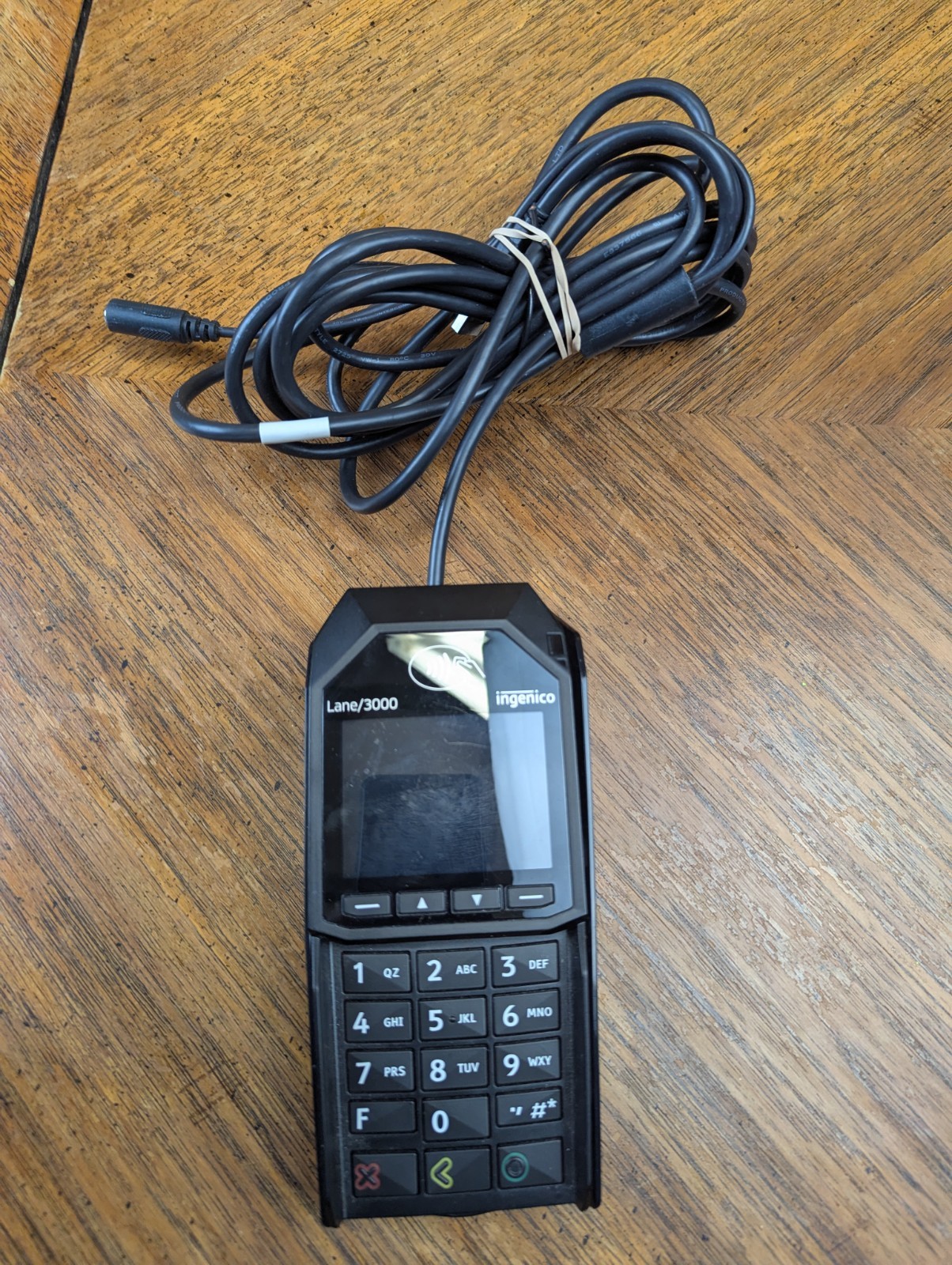 Ingenico Lane/3000 Standard Credit Card Terminal Black Wired NFC Digital Display