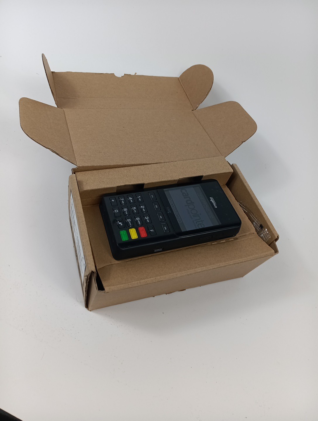 Ingenico iSMP4 Credit Card reader with charger Revel POS PARTS ONLY UNTESTED