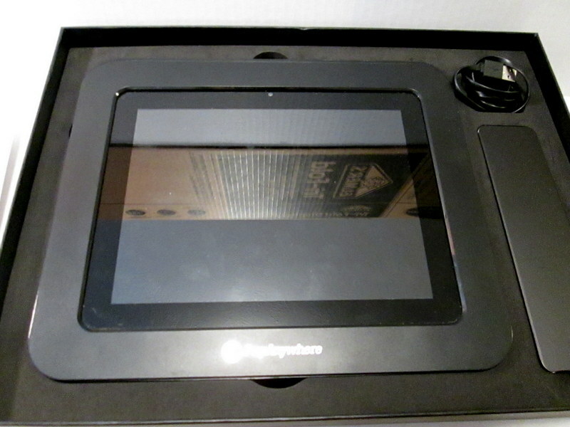 PayAnywhere POS Storefront Bundle ( Cosmetic Issues and Needs New Sim Card)