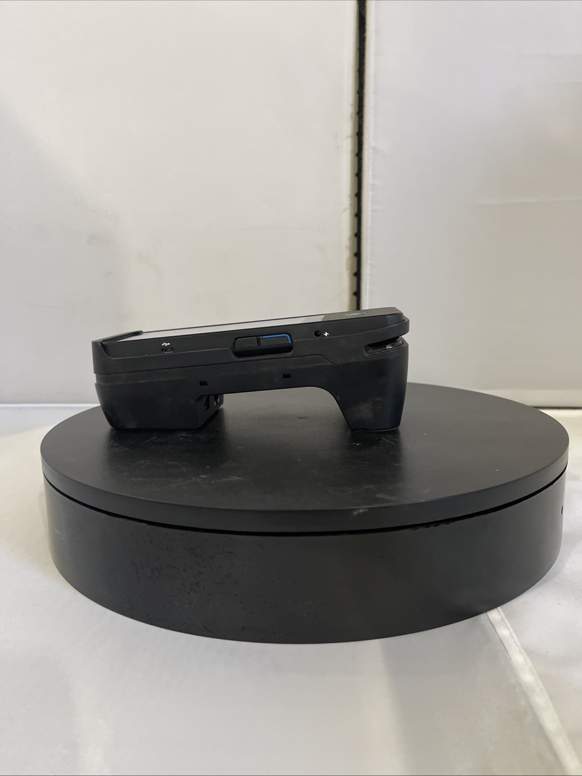 SumUp Solo Smart Card Reader Payment Terminal Touchscreen W/Charging Stand