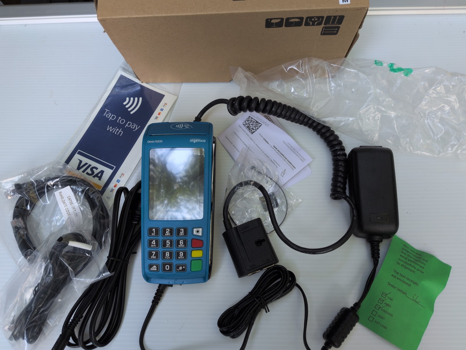 Ingenico Desk/5000 Credit Card Terminal Blue Powers On Chase Logo Complete