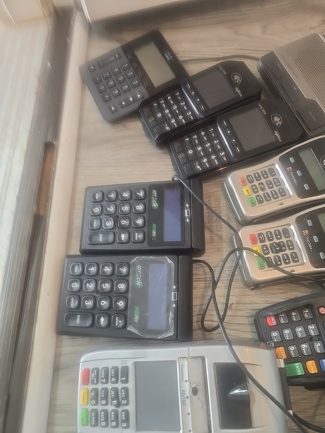 Lot of POS Credit Card Terminals Verifone Ingenico ID Tech – Damaged- Parts Only